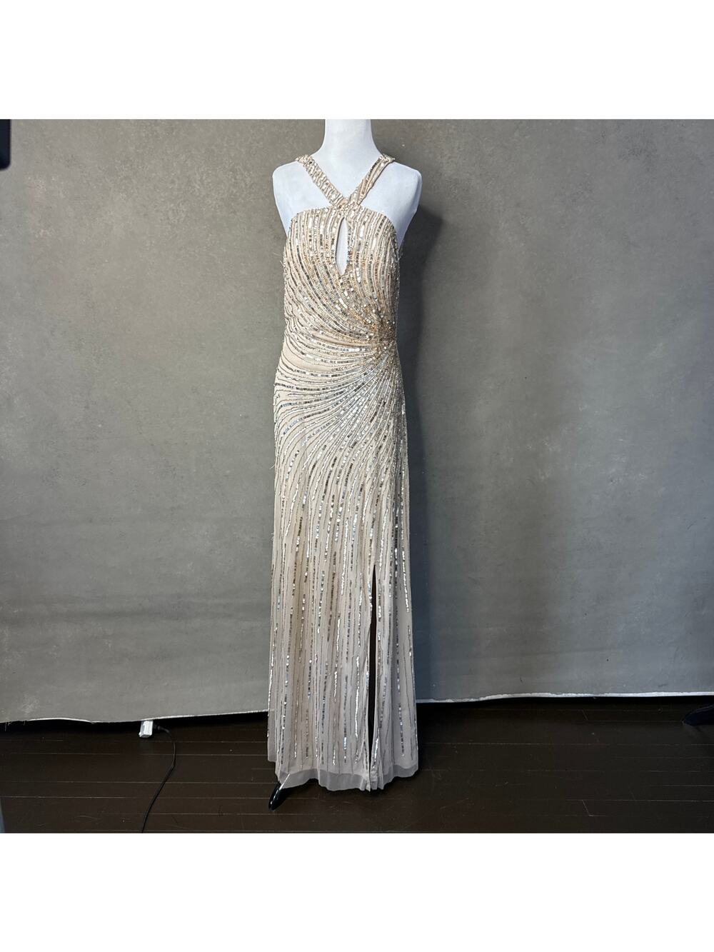 Adrianna Papell Gold Beaded Halter Gown Champagne Sequin Formal Dress 10